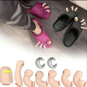 Funny and expressive toe croc accessory